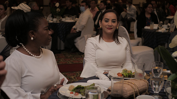 P1076809